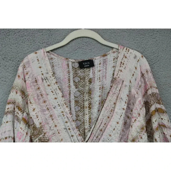 Vici 3/4 Dolman Sleeves V-Neck Gold Metallics Mini Dress-Medium-Boho-Belted - Picture 6 of 12